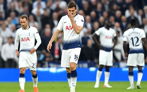 Tottenham: Đứng lên mạnh mẽ hay suy yếu tan rã?
