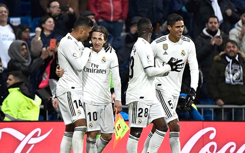 Ajax vs Real Madrid (3h00, ngày 14/2): Khiêu vũ ở vùng đất thấp