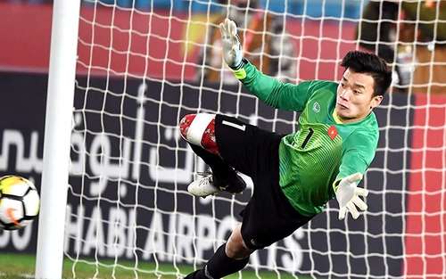 Thủ môn Bùi Tiến Dũng: Từ 'người hùng' Thường Châu đến tân binh Hà Nội FC