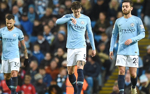 Man City: Gã khổng lồ của Pep Guardiola đang suy kiệt