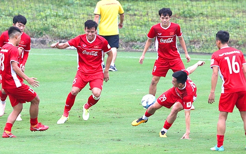 AFF Cup 2018: Đừng xới tung mọi thứ
