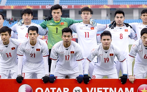 HLV Nguyễn Thành Vinh: 'Việt Nam đủ khả năng vô địch AFF Cup 2018'