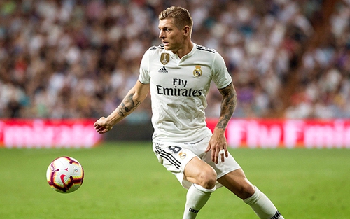 Real Madrid: Khi cỗ máy tính Kroos bị nhiễm virus