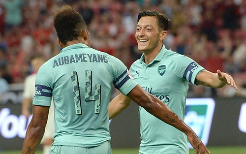 22h ngày 12/8, Arsenal - Man City: Khởi đầu mới của Oezil