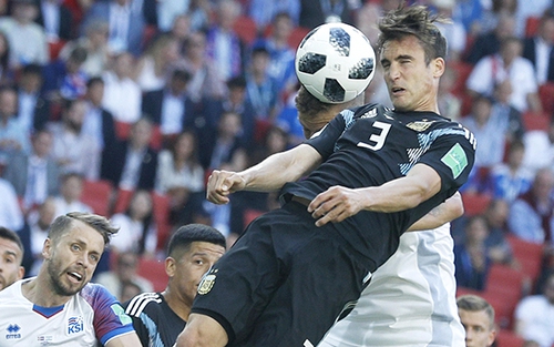Góc chiến thuật: Argentina đang lãng phí bóng chết