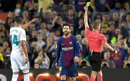 Messi không chỉ ghi bàn đẹp mà còn biết... đá xấu