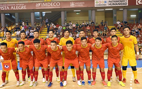Futsal Việt Nam vs Brazil: Cùng nhảy điệu Samba!