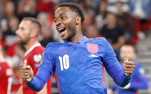 Sterling vẫn hữu dụng với Man City