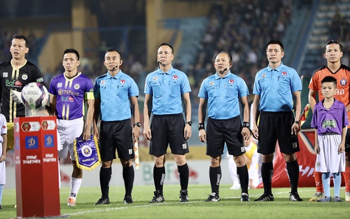 Cựu Giám sát Trọng tài Đoàn Phú Tấn: 'Bóng đá Việt Nam cần có Học viện trọng tài'