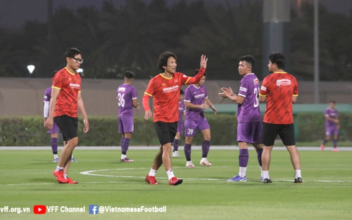 U23 Việt Nam 'bơi' ra biển lớn