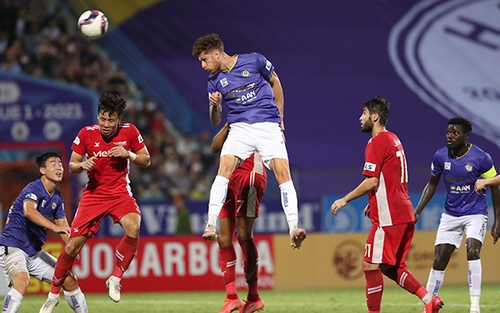 Xin chào, V-League tuổi 22