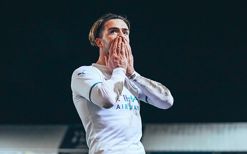 Man City vs MU: Những sắc màu đối lập ở Manchester