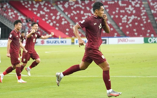 Teerasil Dangda phá kỷ lục ghi bàn tại AFF Cup