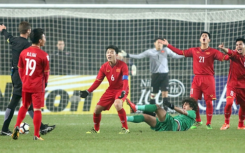 HLV Phạm Như Thuần: 'U23 Việt Nam quá hoàn hảo'