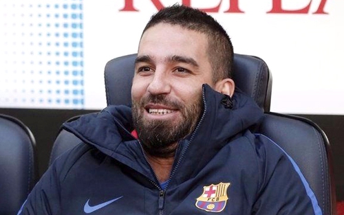 Bao giờ Turan mới thôi 'nghỉ dưỡng' ở Barca?