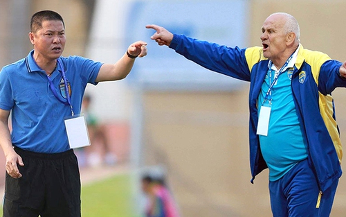 Cuộc đua vô địch V-League 2017: Chỉ còn 2 'đấu sỹ' Petrovic và Chu Đình Nghiêm?