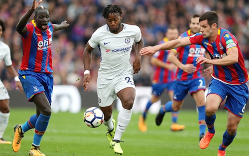 Còn lâu Batshuayi mới thay được Morata