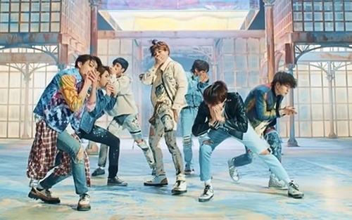 BTS tiếp tục lập kỷ lục, ‘Fake Love’ ra mắt đã chiếm vị trí 10 BXH Billboard Hot 100
