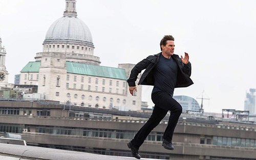Công chiếu 'Nhiệm vụ bất khả thi: Sụp đổ' ở Việt Nam: Tại sao Tom Cruise lại liều lĩnh tự thực hiện các pha mạo hiểm