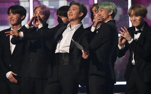 BTS & 2 cái ‘đầu tiên’ tại lễ trao giải Grammy 2019