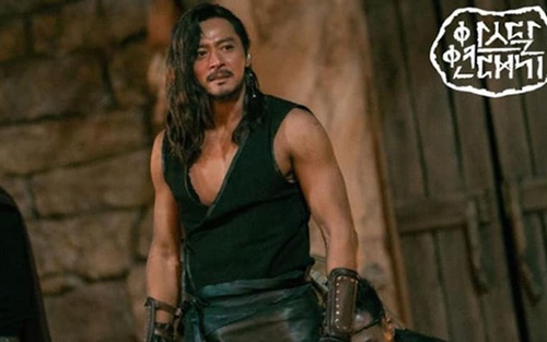 Bom tấn truyền hình 'Arthdal Chronicles' bị chỉ trích quá giống ‘Trò chơi vương quyền’