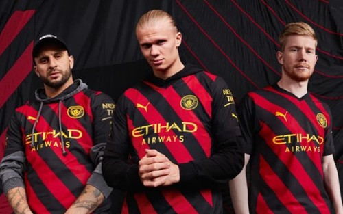 Man City chính thức công bố áo sân khách mùa giải 2022/23