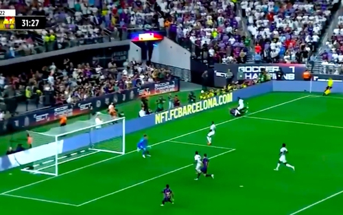 Rudiger đụng "thứ dữ" ở El Clasico