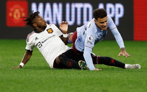 Hóa 'quái vật', Fred chặn đứng Coutinho