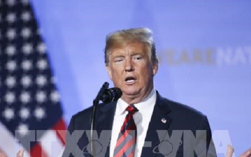 Tổng thống Trump cảnh báo nền kinh tế Mỹ sẽ sụp đổ nếu ông bị luận tội