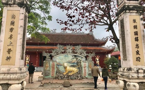 Viếng đền Ông Hoàng Mười, ngôi đền thiêng trên thế đất hình mỏ hạc