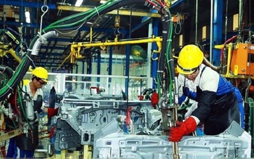 Mua xe ô tô ngay hay chờ chính sách giảm 50% phí trước bạ?