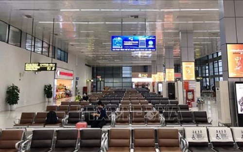 Khắc phục ngay việc xếp hàng chờ bay, bay lòng vòng tại Nội Bài và Tân Sơn Nhất