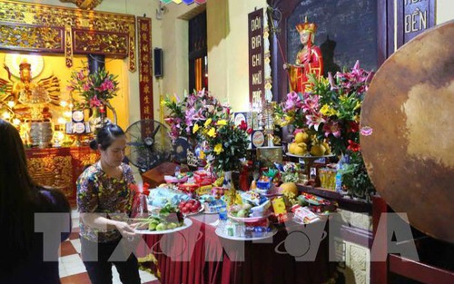 Đơn hàng online cứu cánh cho hàng, quán chay dịp Rằm tháng Giêng