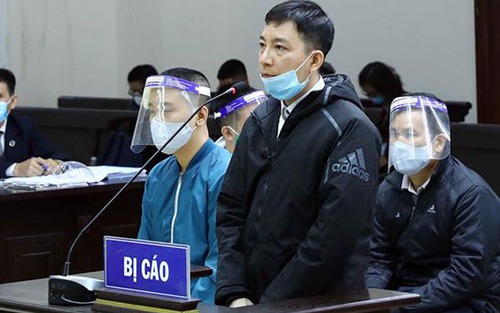 Bị cáo lái xe, giao hàng lương vài triệu 'sốc' khi bị buộc bồi thường chục tỷ đồng