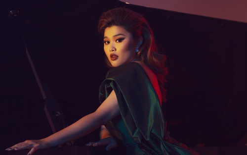 Á quân Vietnam Idol 2015 Bích Ngọc ra mắt album đầu tay với nghệ danh J.ade