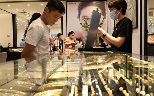Giá vàng trong nước chiều 7/3 áp sát ngưỡng 73 triệu đồng/lượng