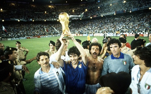 Paolo Rossi - Cả cuộc đời nằm trong chiếc cup vô địch thế giới 1982
