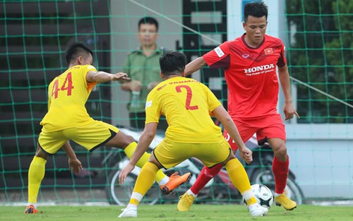 U22 Việt Nam đấu tập với 'quân xanh' Viettel