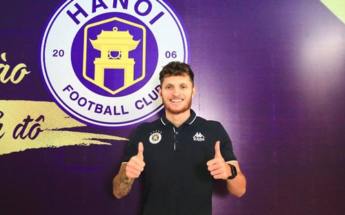 5 ngôi sao nhận lương khủng nhất trong lịch sử V-League