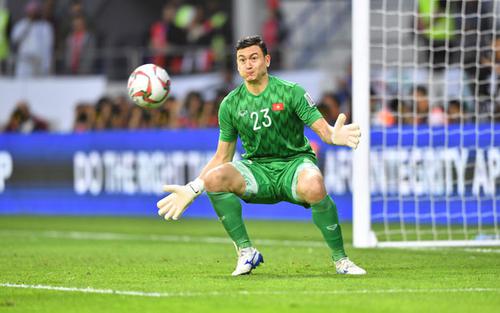 Văn Lâm là cầu thủ Việt Nam đầu tiên thi đấu ở J-League 1