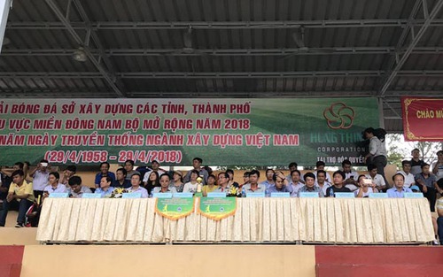 Tưng bừng khai mạc giải bóng đá và quần vợt Sở Xây dựng TP.HCM