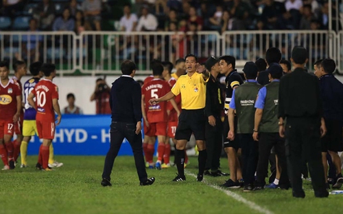 Hà Nội làm căng vì sợ thua HAGL?