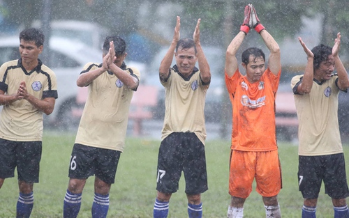 Công Vinh, cựu đội trưởng U23 Việt Nam đá giao hữu làm từ thiện