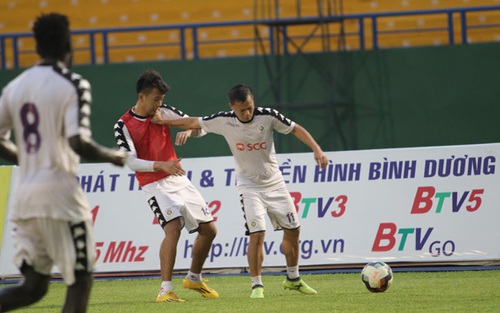 Những người hùng AFF Cup 'hâm nóng' đất Thủ