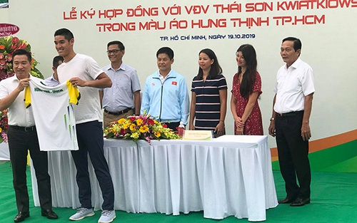 Việt Nam nhập tịch tay vợt 'khủng' tranh HCV SEA Games và ASIAD