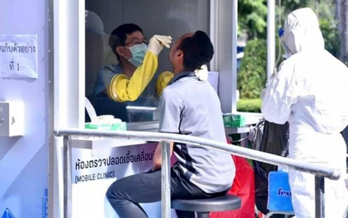 Thai League vẫn thi đấu dù có cầu thủ nhiễm Covid-19