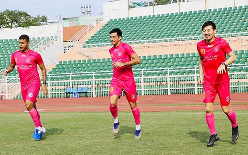 HLV Vũ Tiến Thành 'nói cứng' với Sài Gòn FC
