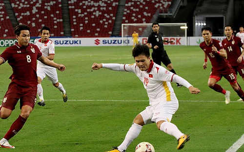 HLV Park Hang Seo thành bài toán khó cho các CLB