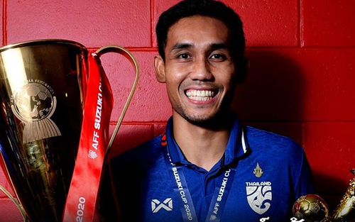 Dangda trả giá đắt sau chức vô địch AFF Cup cùng Thái Lan