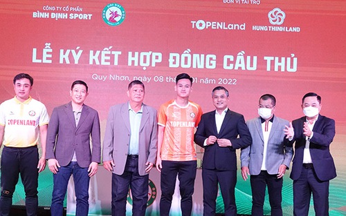 Tấn Tài được thưởng lớn, Bình Định đặt mục tiêu cao tại V-League 2022